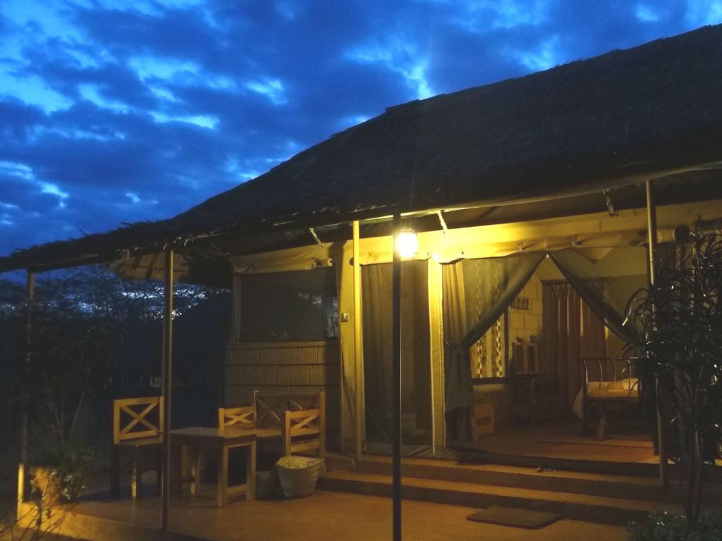 Hotel Ikweta Safari Camp Maua Exterior foto