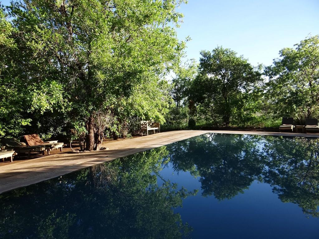 Hotel Ikweta Safari Camp Maua Exterior foto
