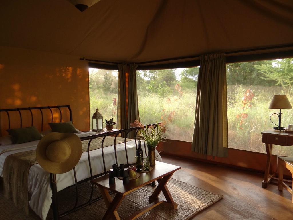 Hotel Ikweta Safari Camp Maua Exterior foto